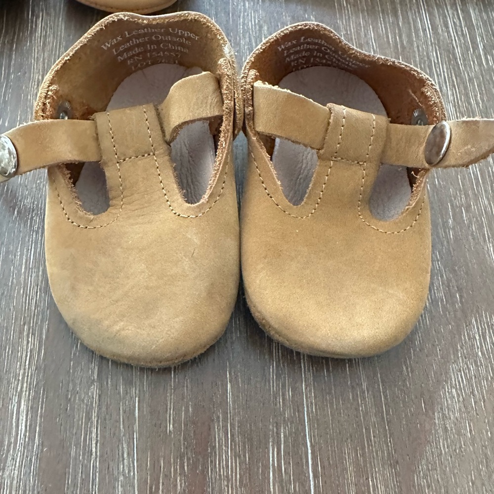 Piper Finn Mary Jane’s size 2